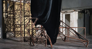 Daniel Hölzl: Verhangenheit und Zugkunst