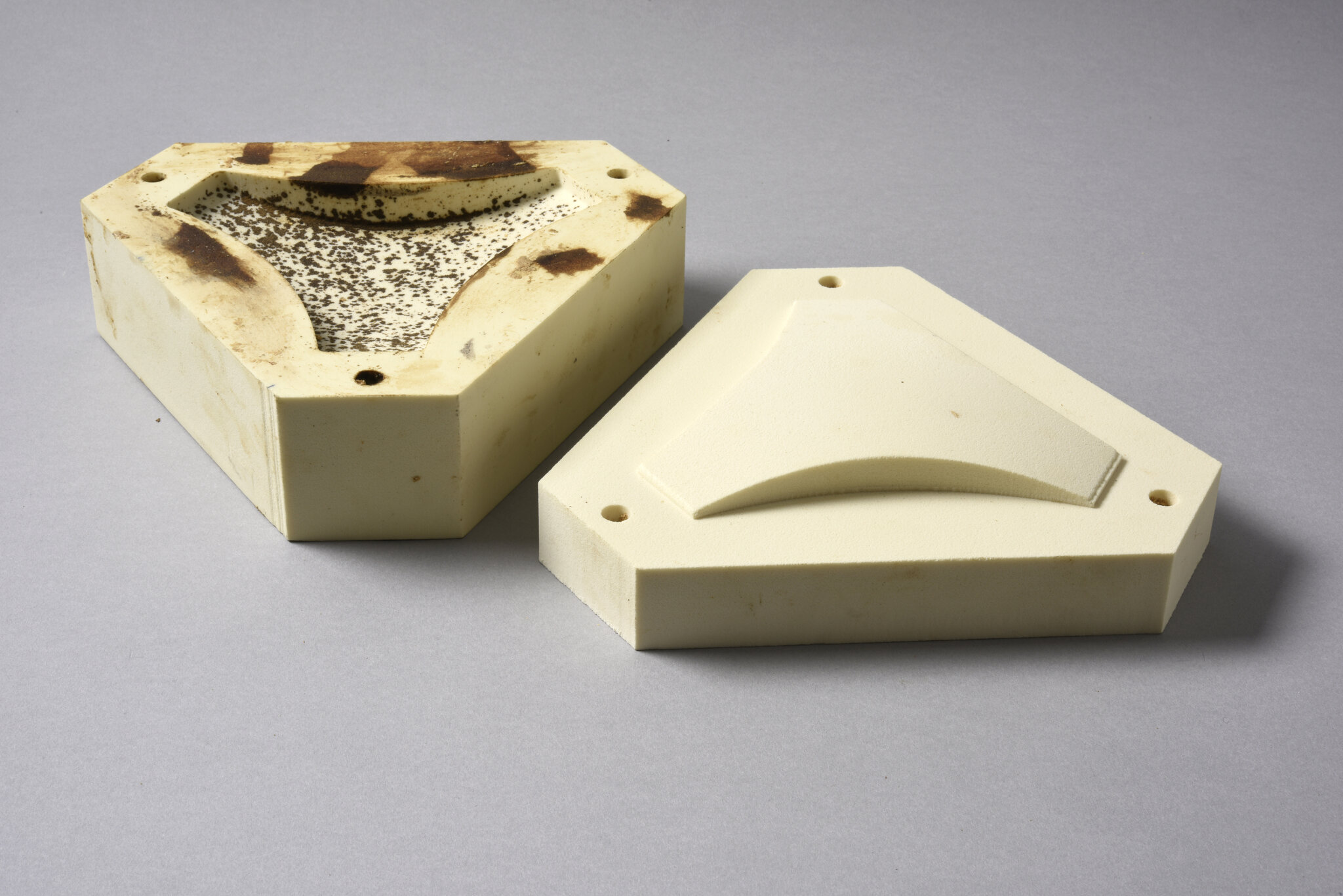REwoodable – Turning Saw Dust into new shapes