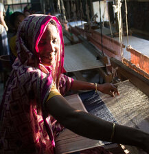 hand weaving in Dhaka