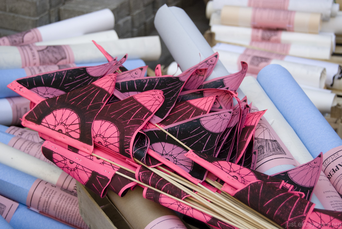 PapergirlNr.3_2.jpg PapergirlNr.3_2.jpg