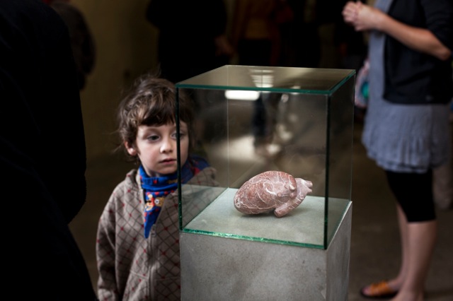 VERLIEBETE KUENSTLER Ausstellung