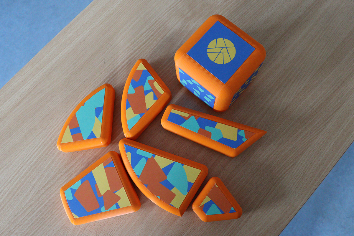 Disassembled circle and action cube Disassembled circle and action cube