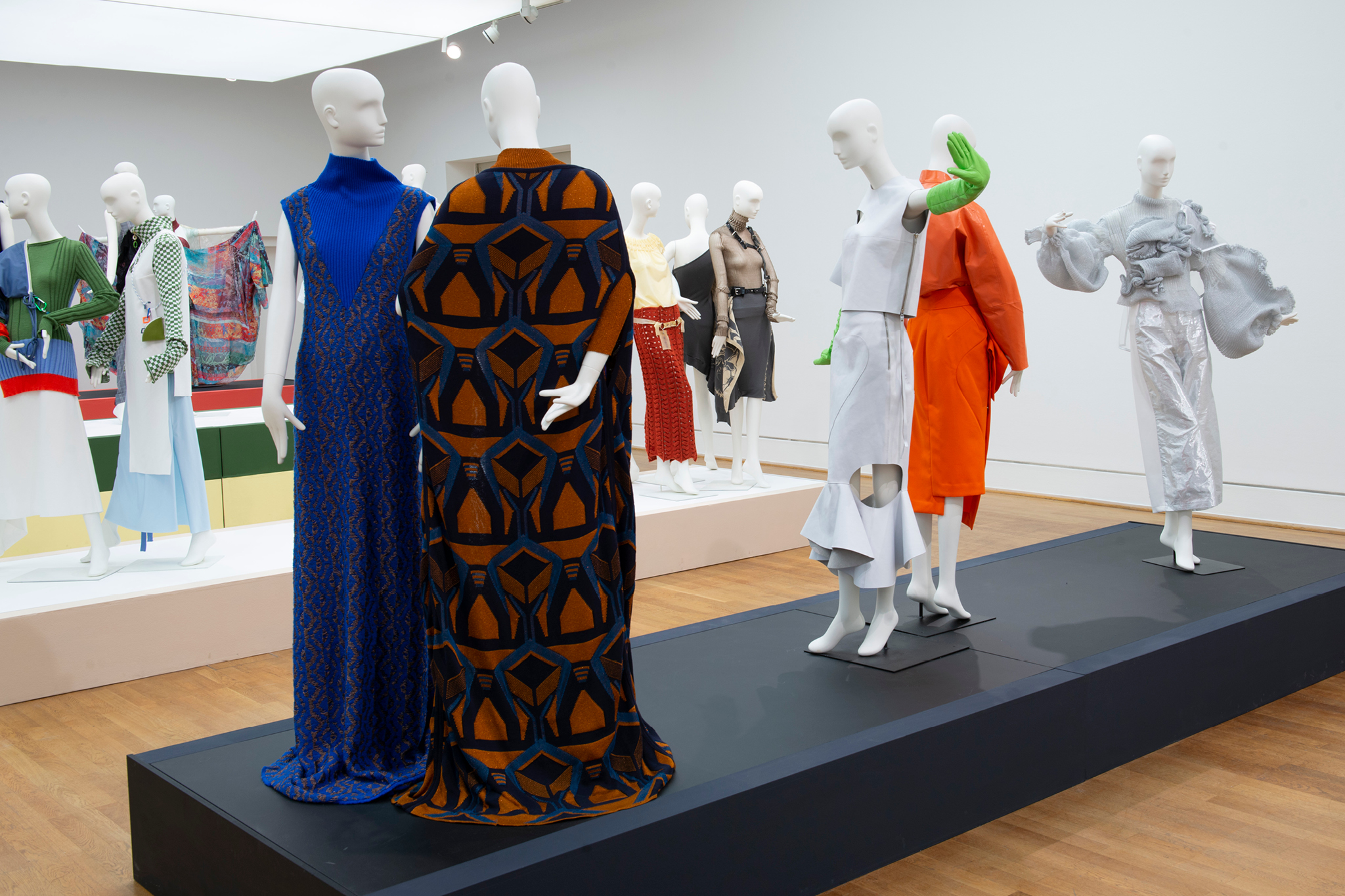 Exponate in der Sonderausstellung 16, Kunstgewerbemuseum Exponate in der Sonderausstellung 16, Kunstgewerbemuseum